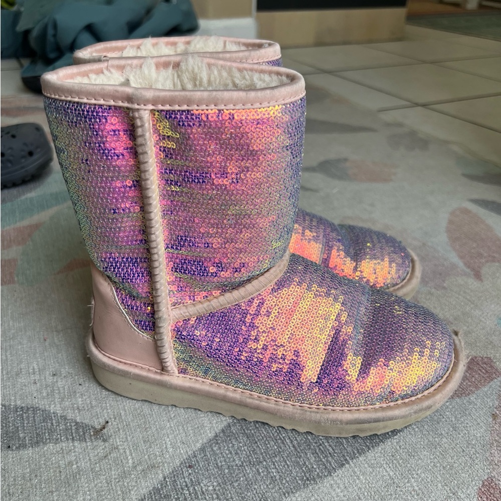 UGG Sequin kids boots size 2